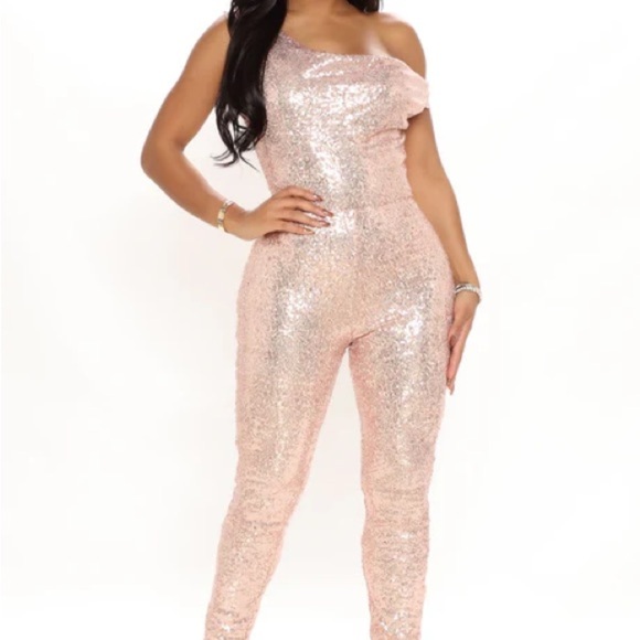 NWT Fashion Nova Rose Gold Sequin Jumpsuit Small - Picture 1 of 9